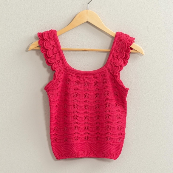 Tops - #93.Romance Crochet top scalloped detailed straps NWT